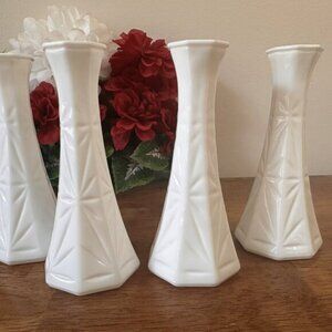 Set of 4 Hoosier Milk Glass Bud Vases Geometric Faceted White Vintage‎ Wedding